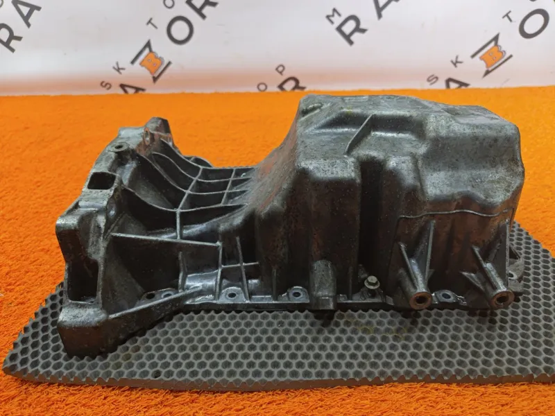 Поддон двигателя