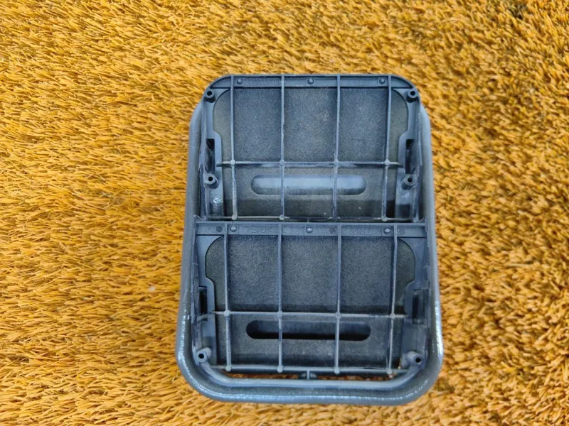 Решетка вентиляционная