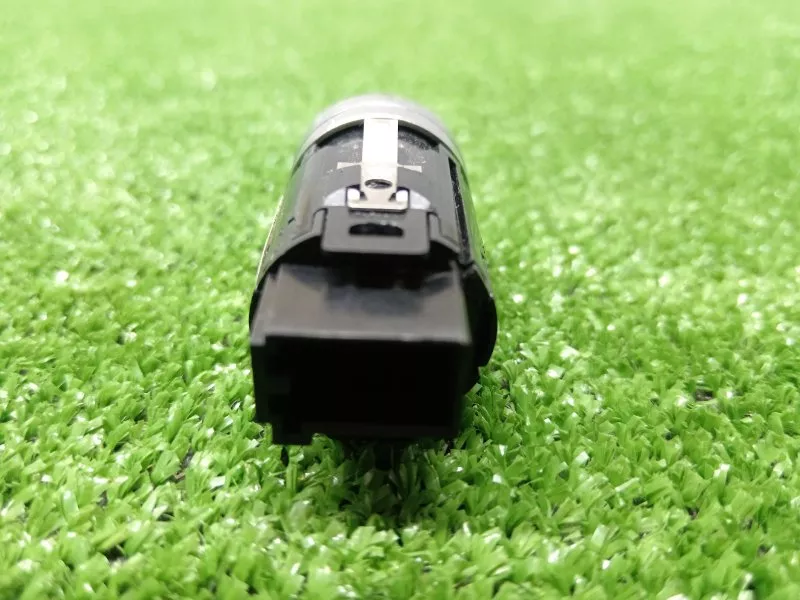 Кнопка запуска двигателя