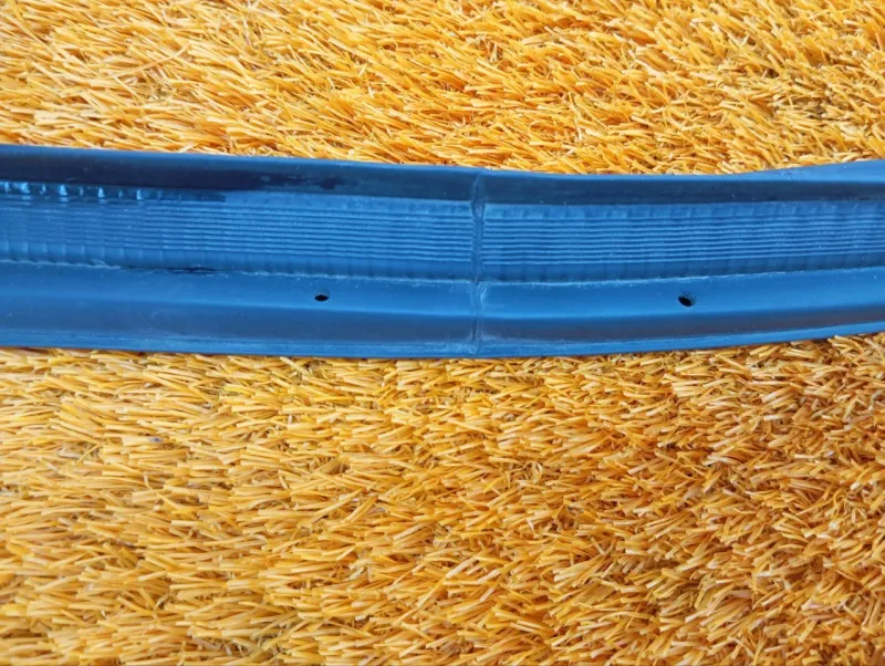 Уплотнитель багажника