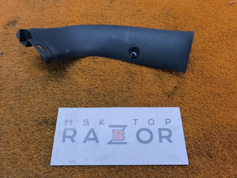 Накладка крышки багажника