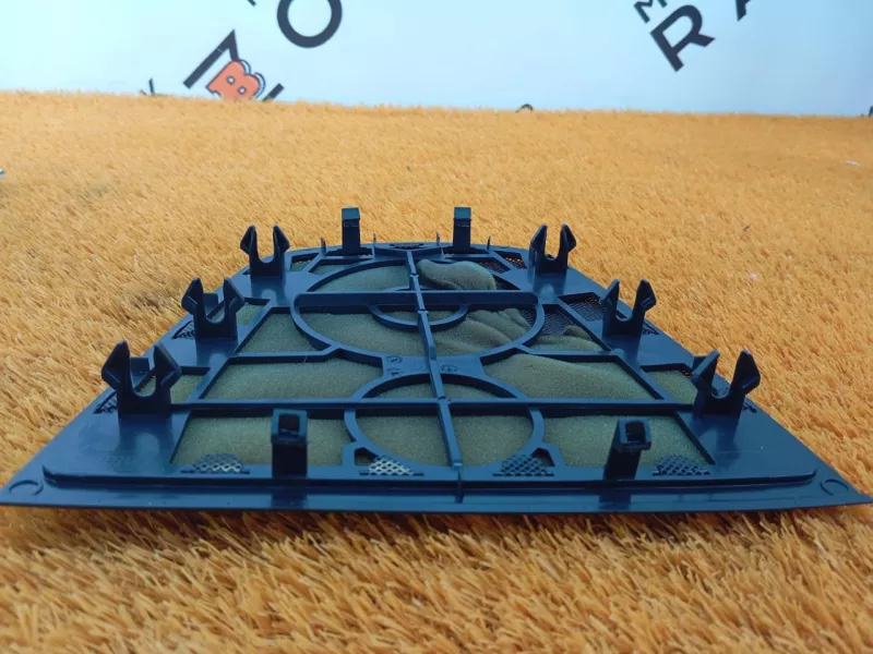 Крышка динамика