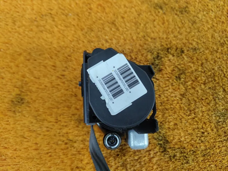 Ремень безопасности