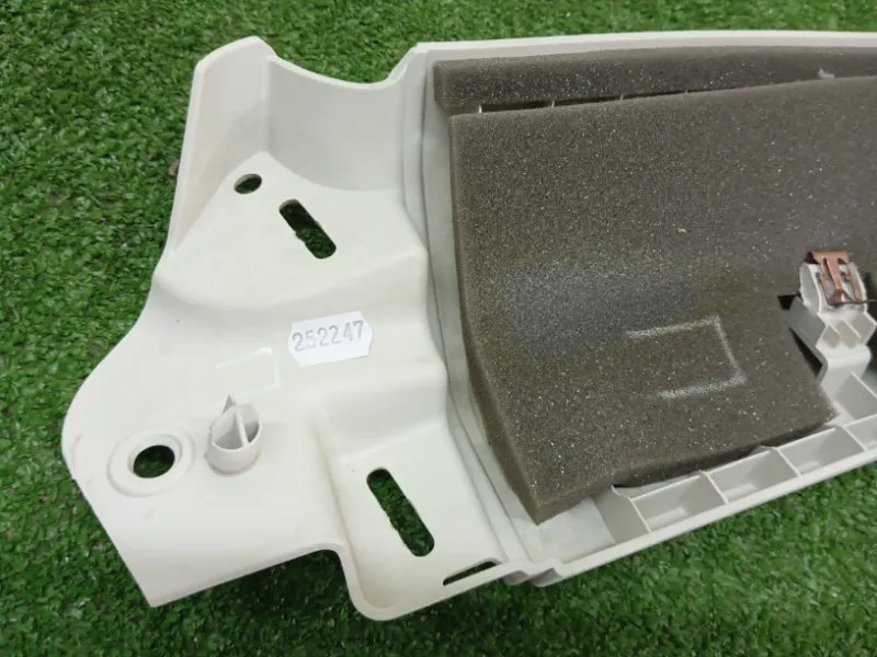 Накладка на стойку кузова