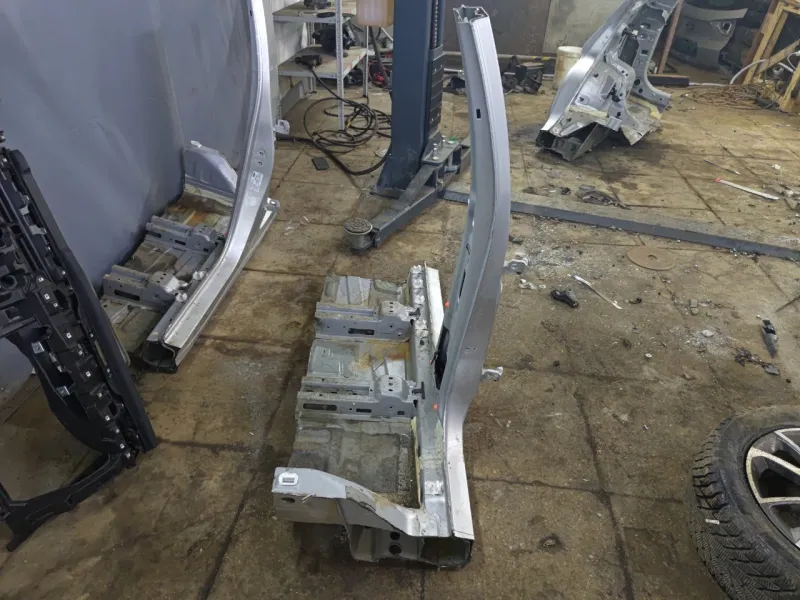 Порог с центральной стойкой