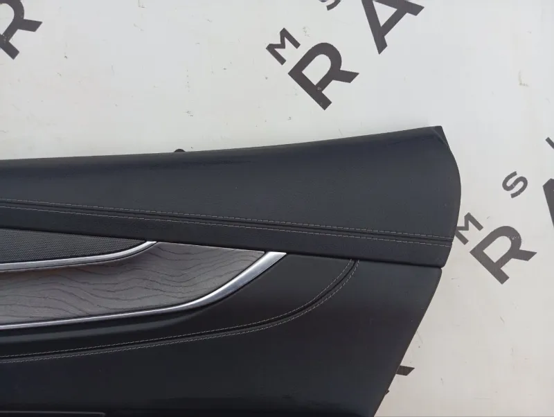 Обшивка двери