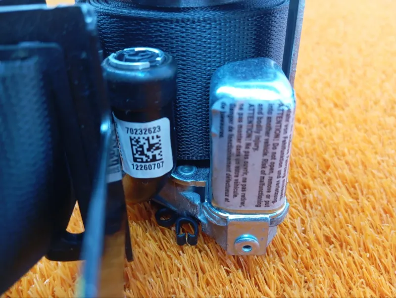 Ремень безопасности