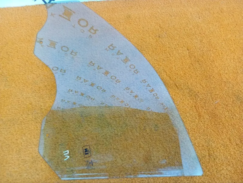 Стекло двери