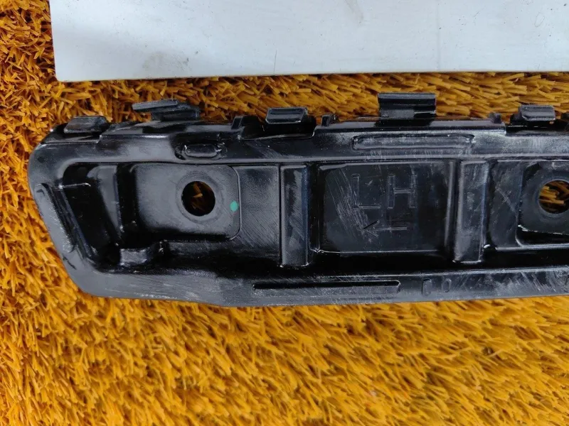 Крепление бампера