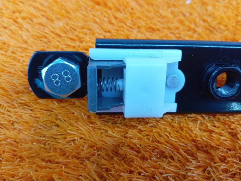 Механизм регулировки ремня безопасности