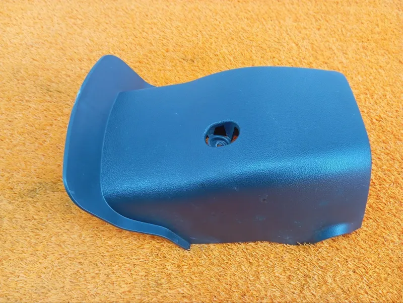 Кожух рулевой колонки