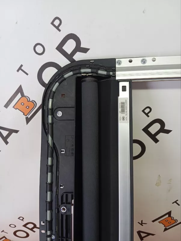 Шторка люка