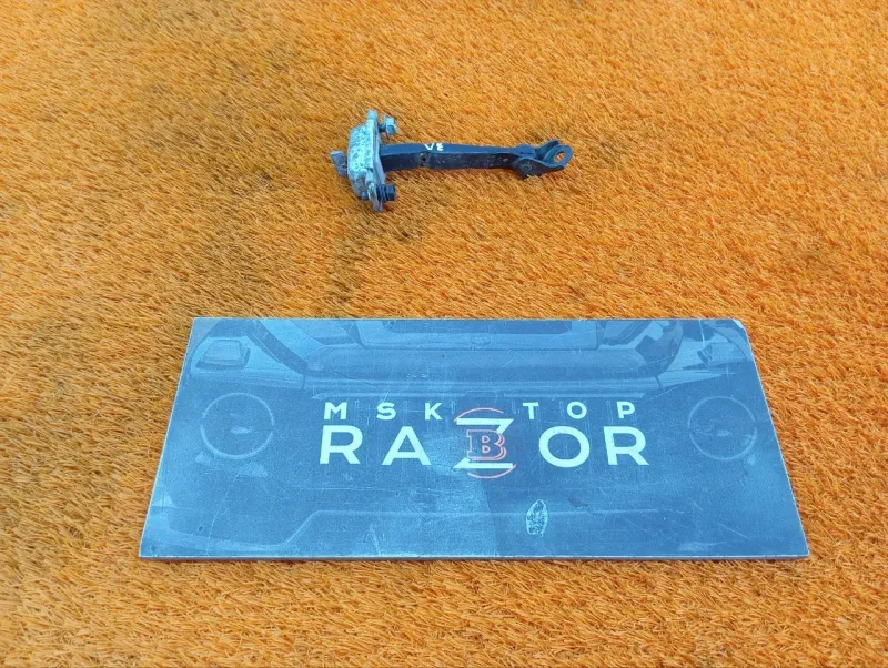 Ограничитель двери