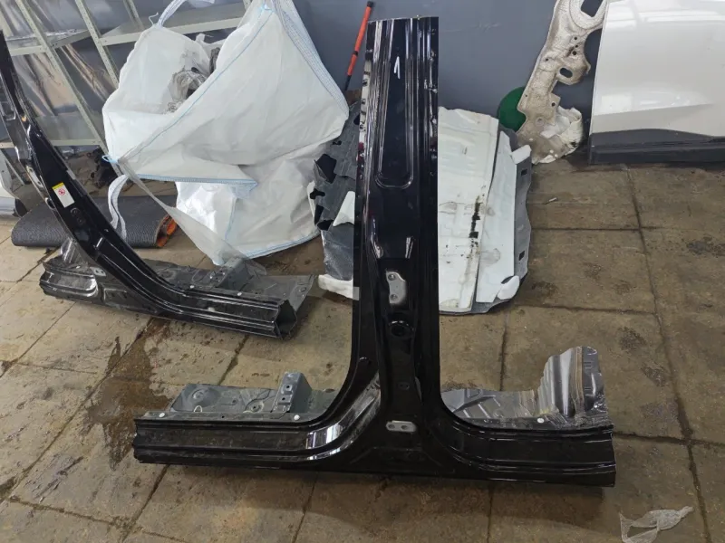 Порог с центральной стойкой