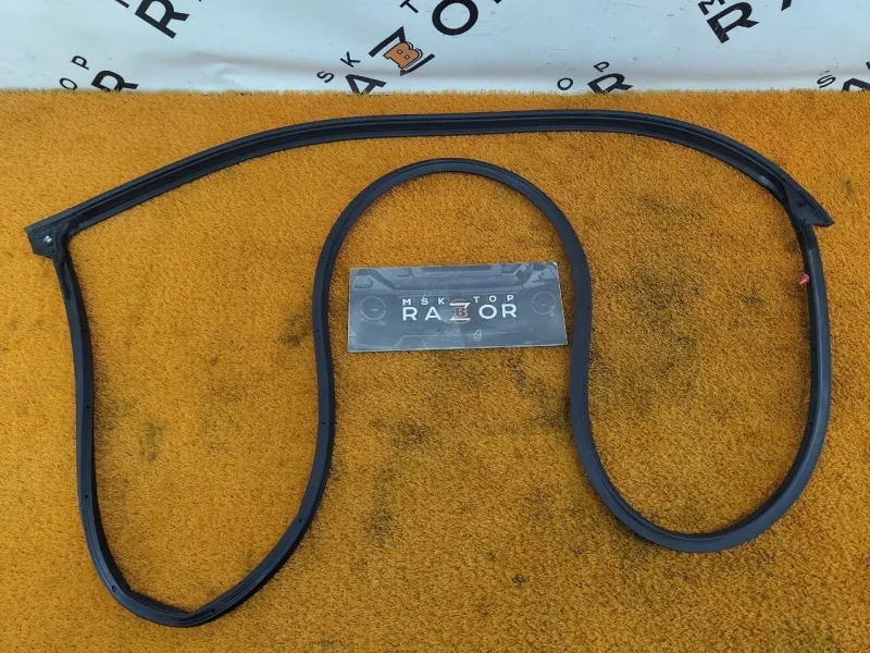 Уплотнитель двери