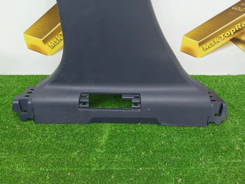 Обшивка центральной стойки