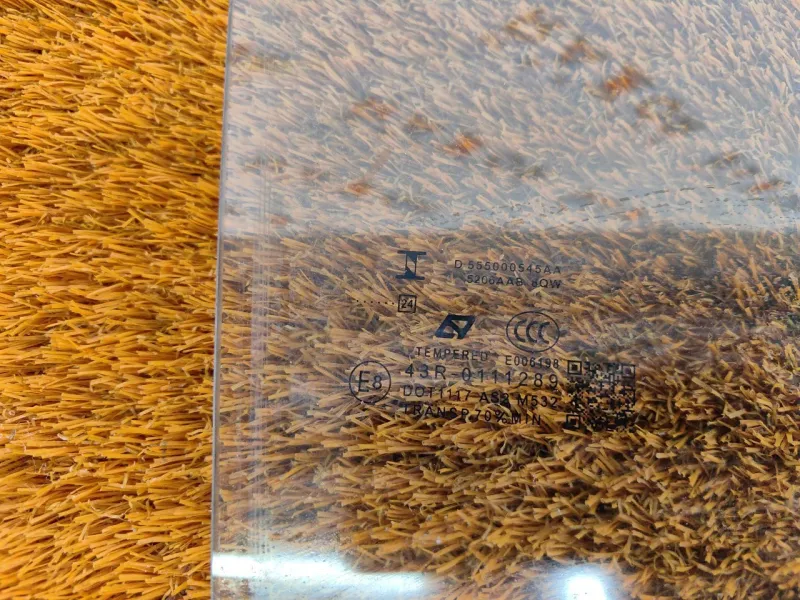 Стекло двери