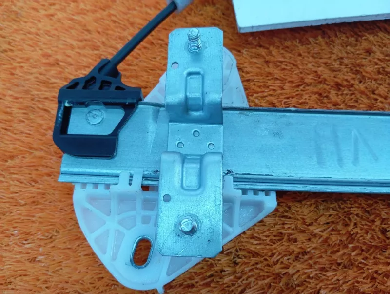 Стеклоподъемник