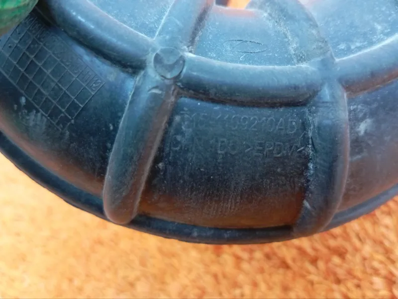 Патрубок воздушного фильтра