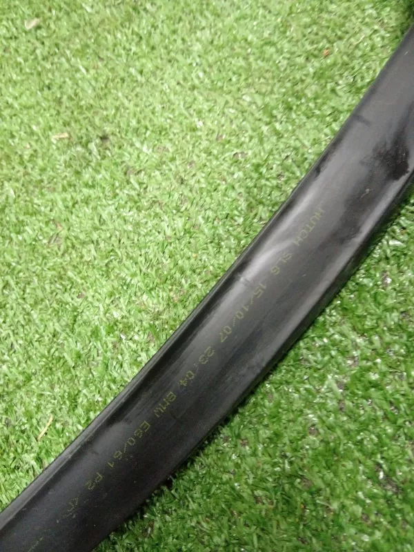 Уплотнитель стекла двери