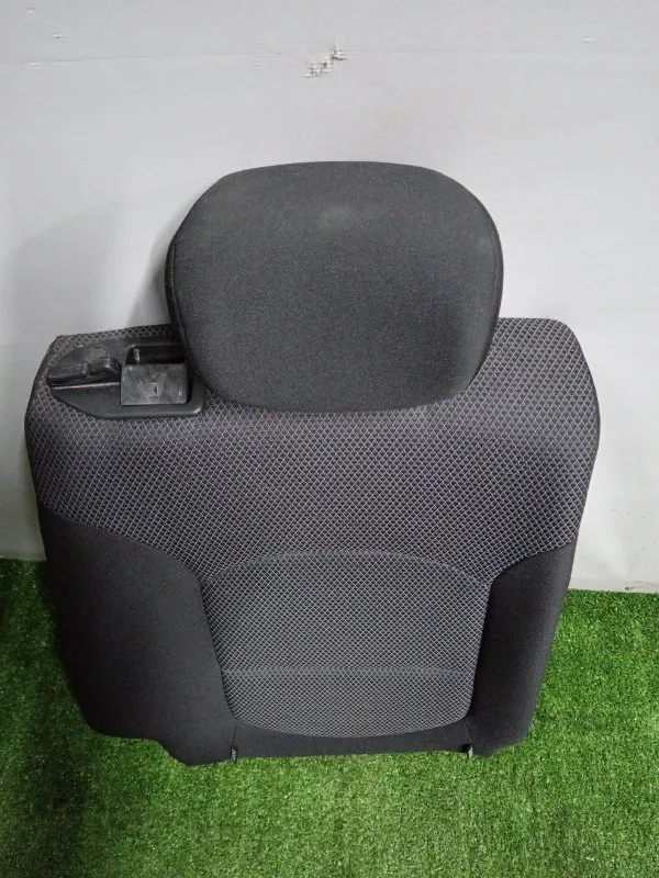 Спинка сиденья