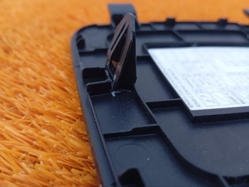 Крышка блока предохранителей