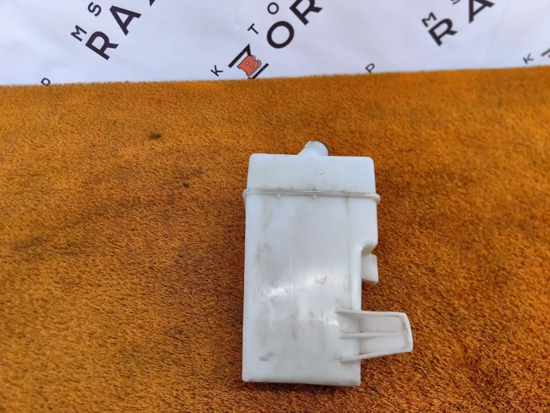 Бачок омывателя