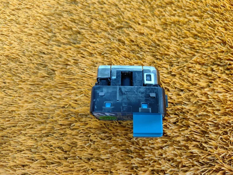 Джойстик регулировки зеркал