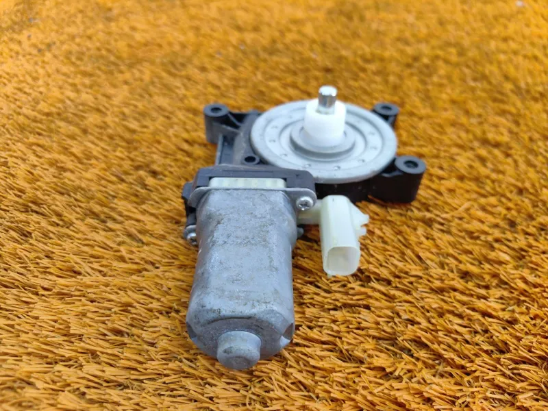 Мотор стеклоподъемника