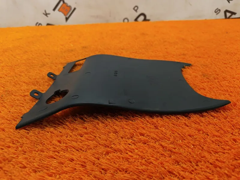 Коврик центральной консоли