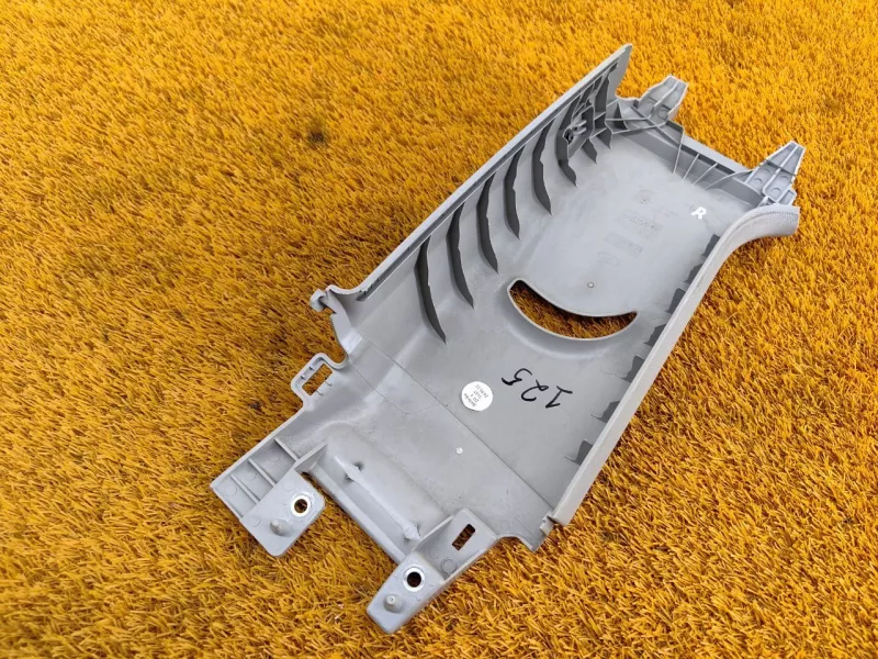 Обшивка стойки