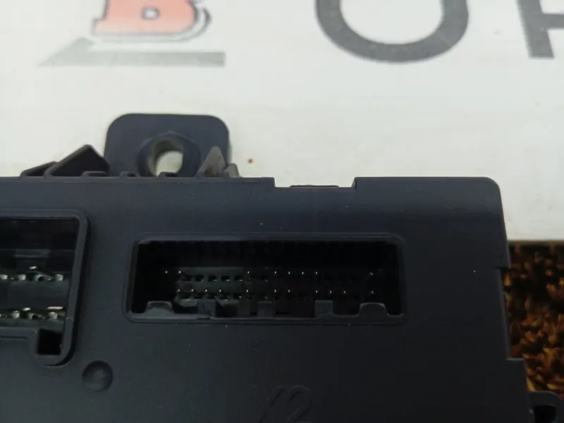 Блок управления крышки багажника