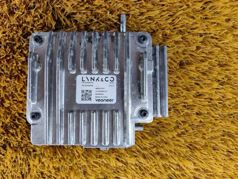 Камера передняя