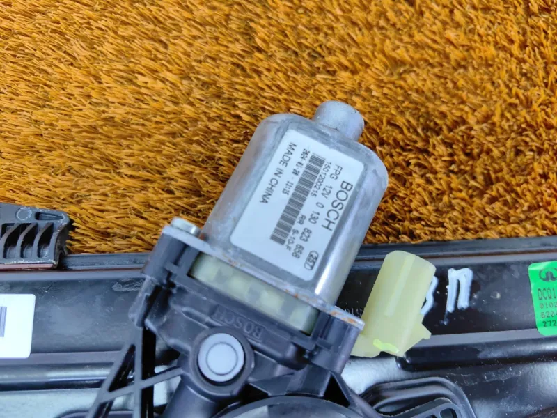 Стеклоподъемник