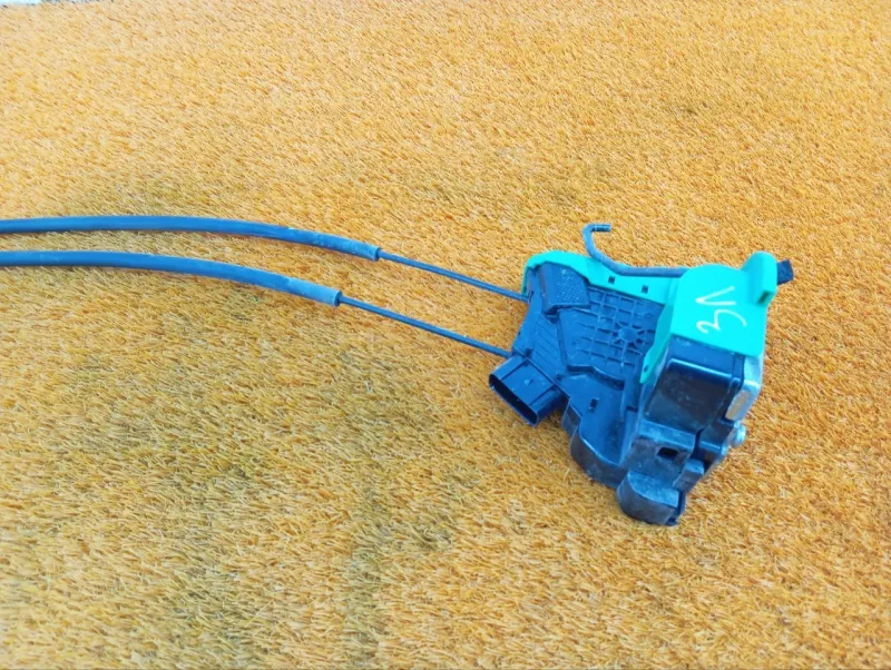 Замок двери