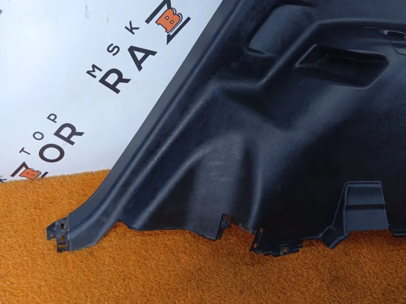 Обшивка багажника