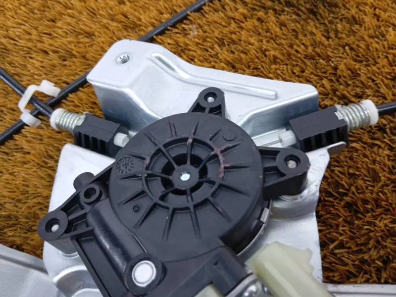 Стеклоподъемник