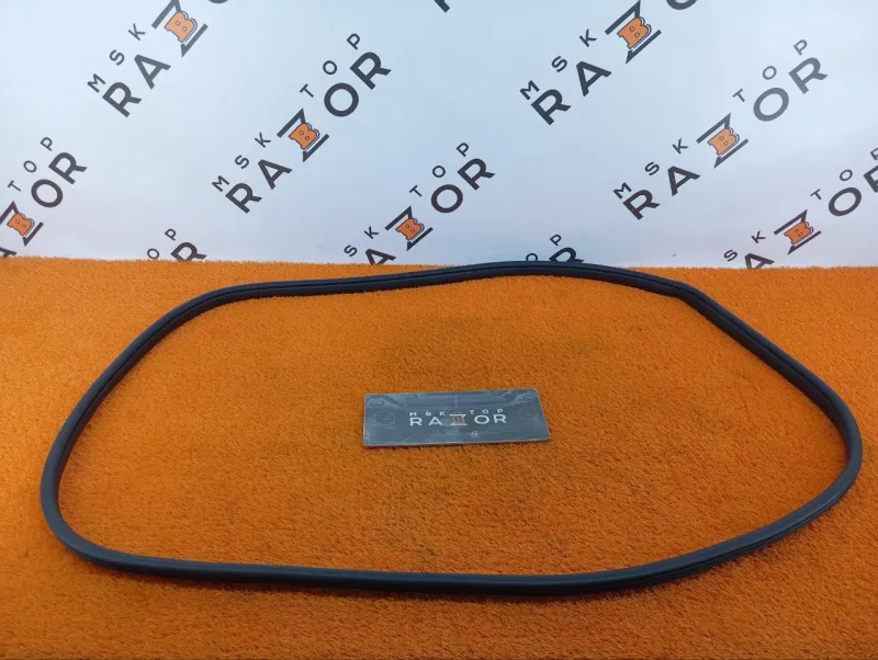 Уплотнитель проема двери