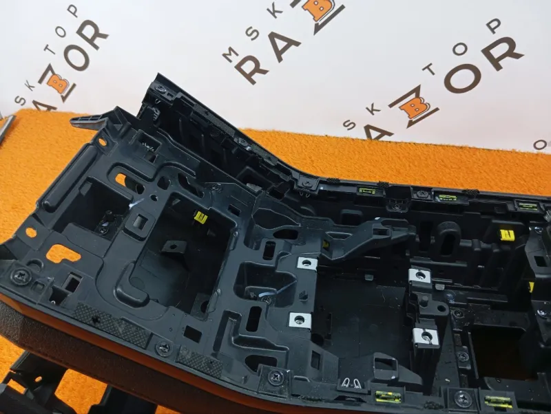 Консоль центральная