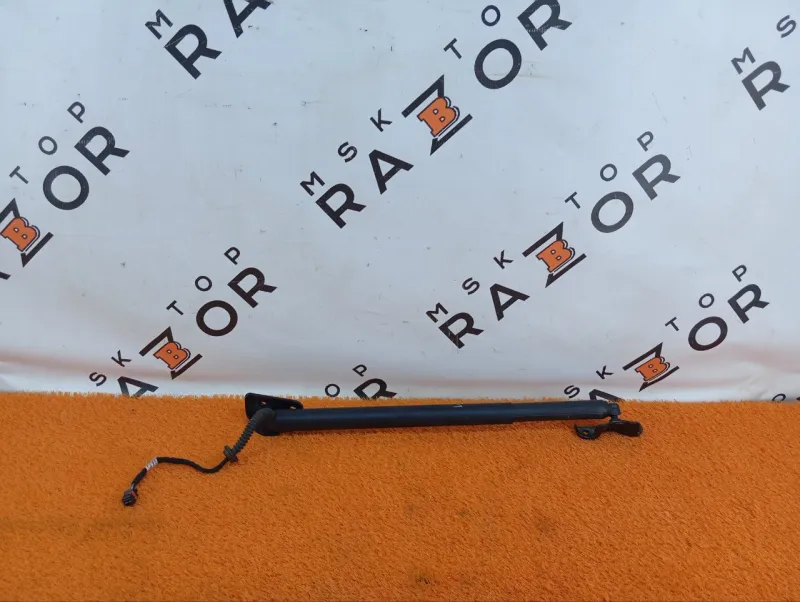 Амортизатор багажника