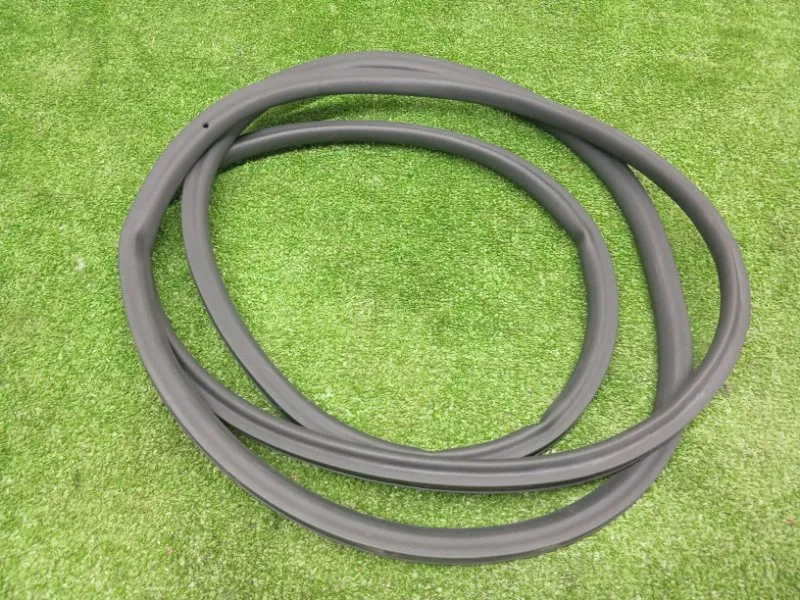 Уплотнитель двери