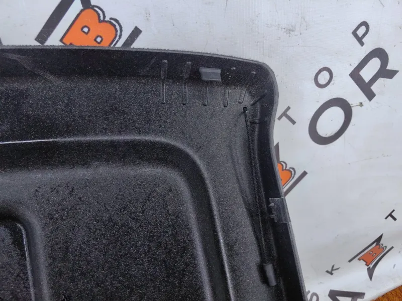 Полка багажника