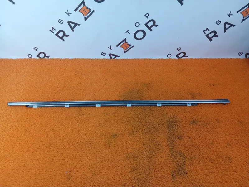 Молдинг стекла