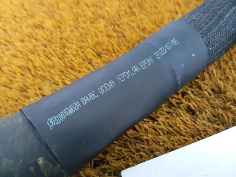 Патрубок радиатора