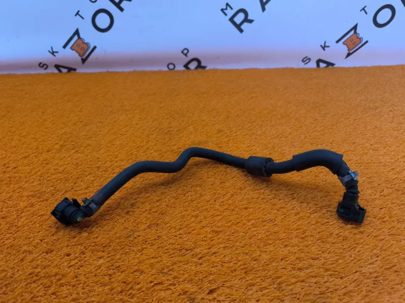 Трубка топливная