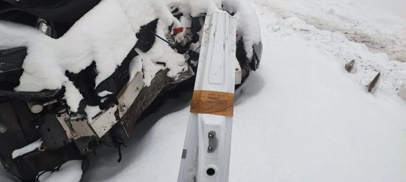 Порог с центральной стойкой