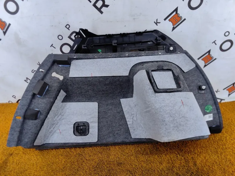 Обшивка багажника