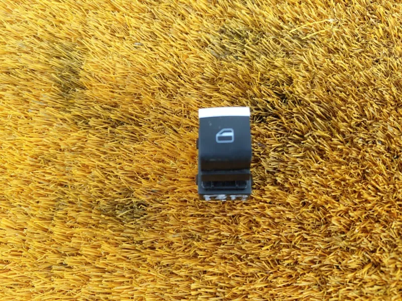 Кнопка стеклоподъемника