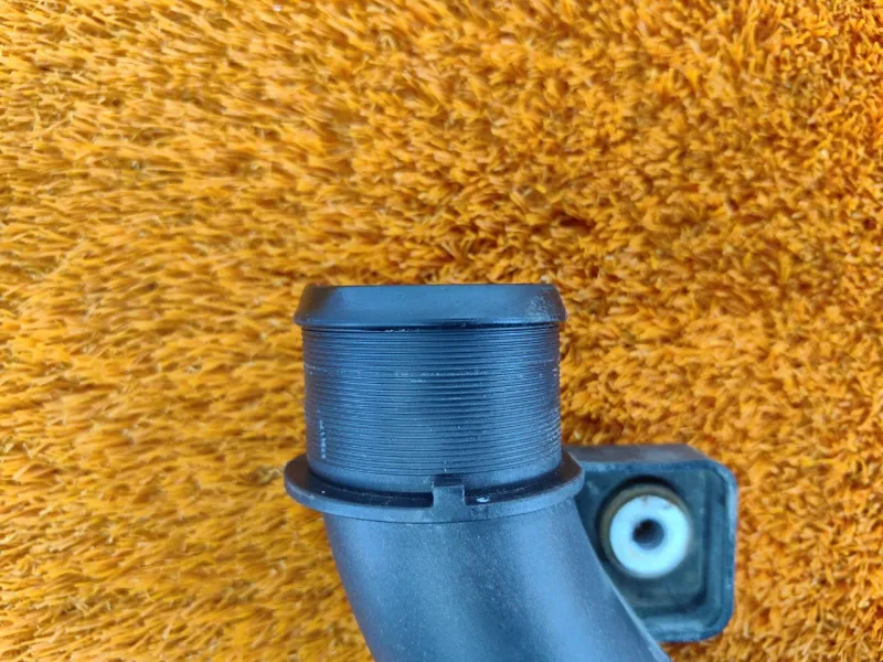 Патрубок интеркулера