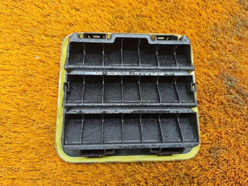 Решетка вентиляционная